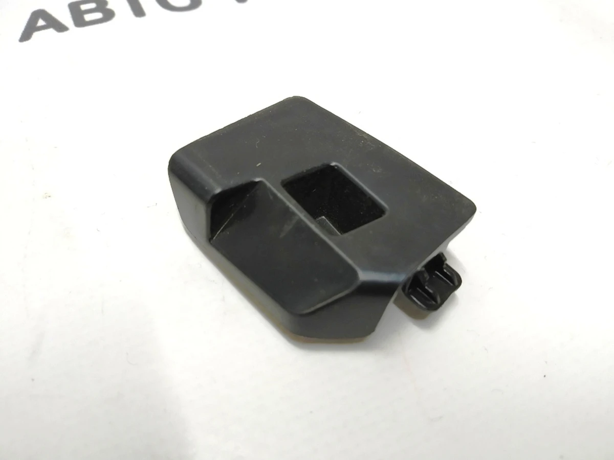 Glove box lock retainer, right Tesla model 3, model Y 1083340-00-G