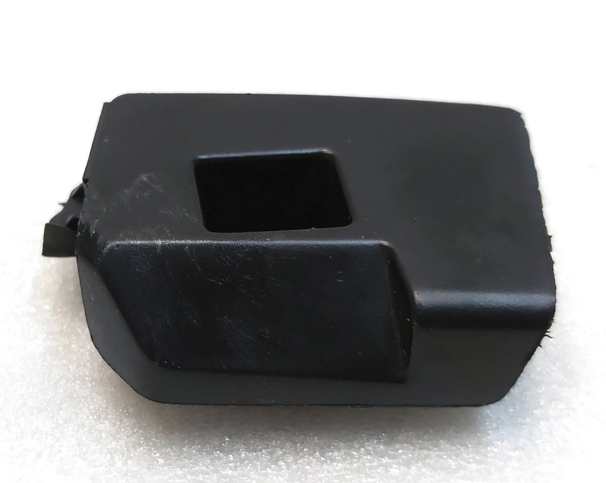 4 Left glove box lock retainer Tesla model 3, model Y 1083340-00-G