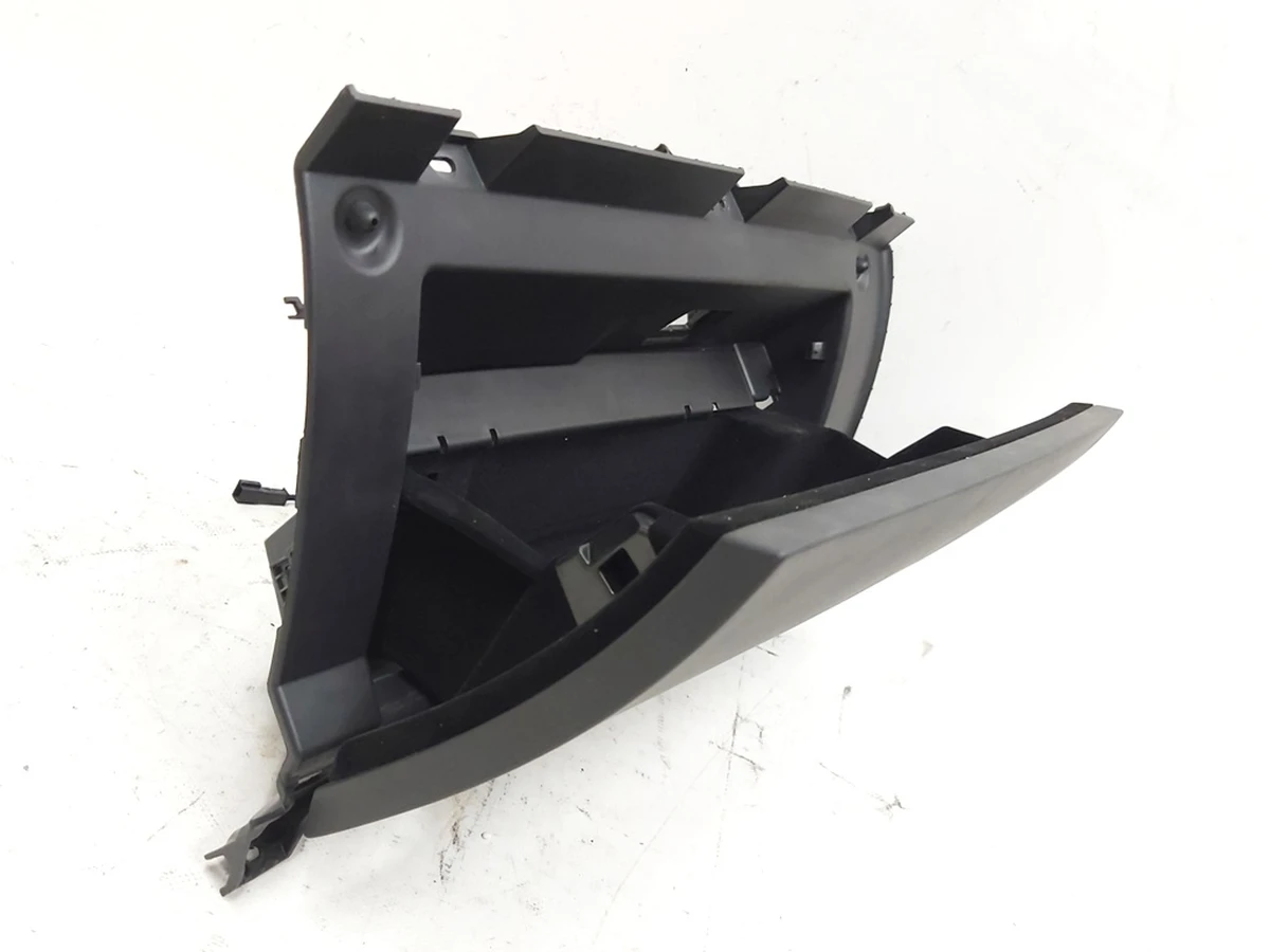 4 IP, GLOVE BOX, ASY, BASE with damageTesla model 3, model Y 1083340-00-J