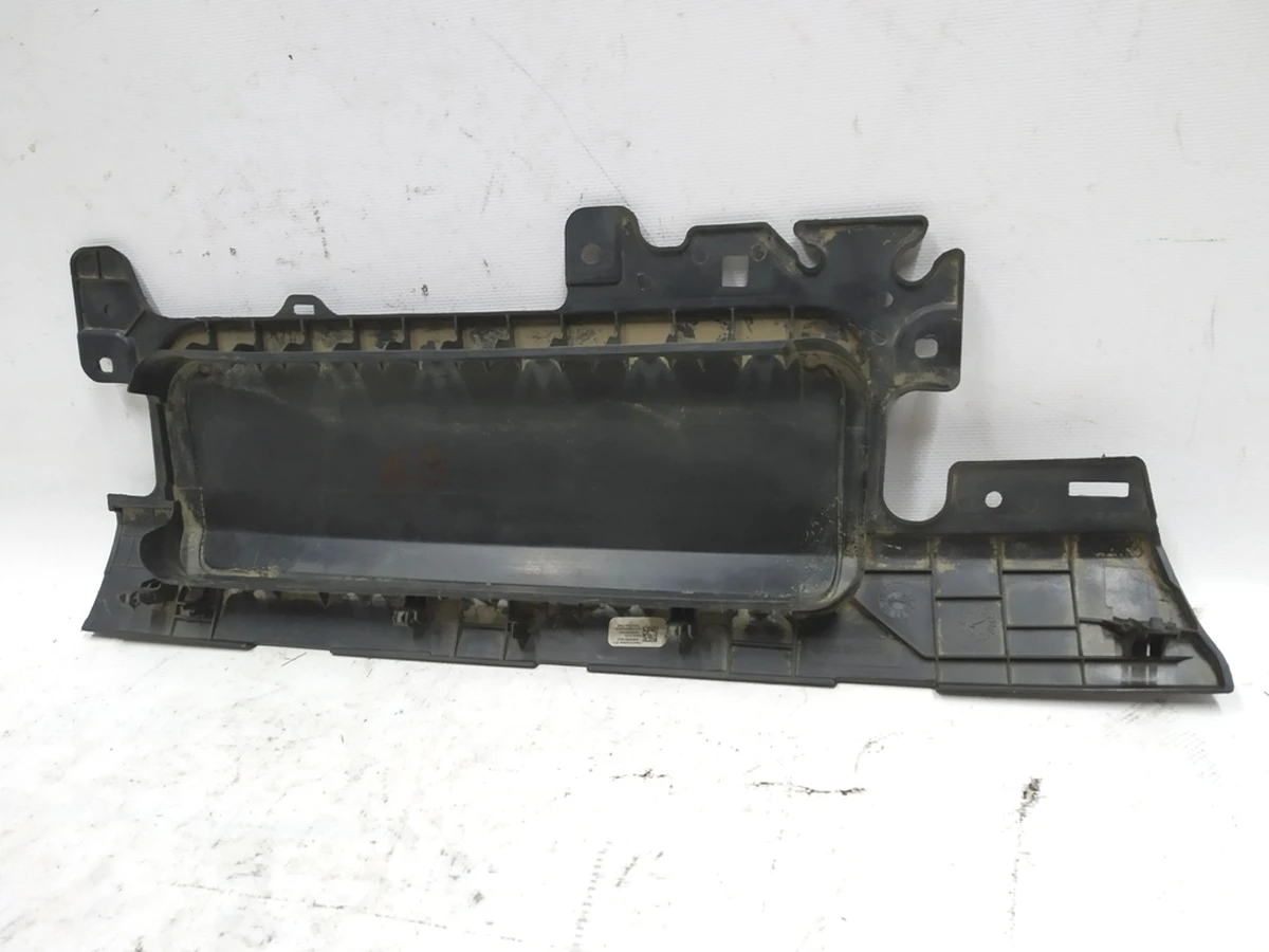 19 Tesla model 3 passenger knee airbag panel Tesla model 3, model Y 1083350-00-E