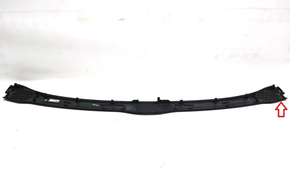 2 Панель крепления дефлекторов обдува лобового стекла (сплошная сеточка) Tesla Model 3, Model Y 1083390-00-I