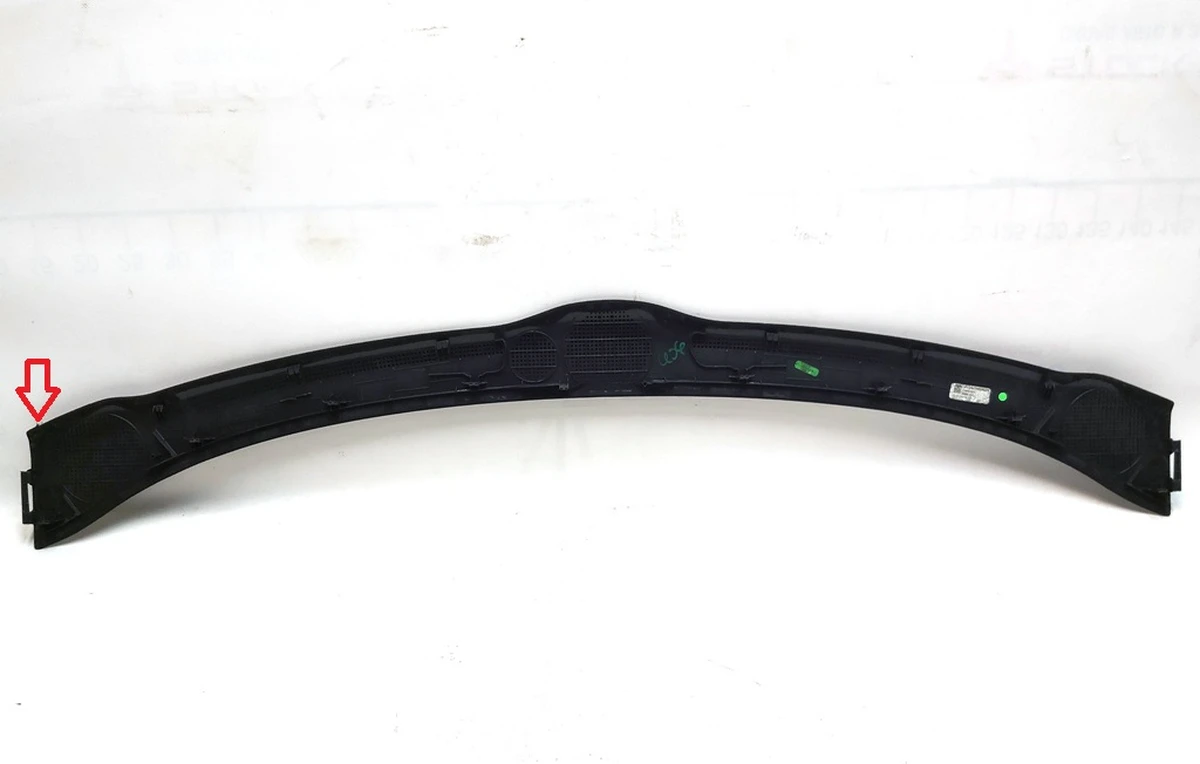 2 Панель кріплення дефлекторів обдування лобового скла (суцільна сіточка) Tesla Model 3, Model Y 1083390-00-I