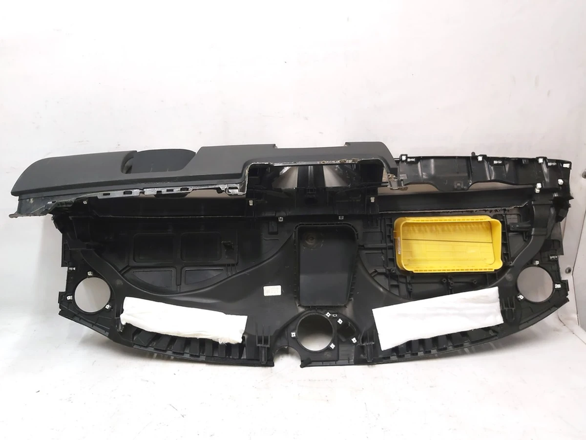 1 IP SUB ASY, BASE AND PREMIUM, PVC  damaged Tesla model 3, model Y 1083401-05-J