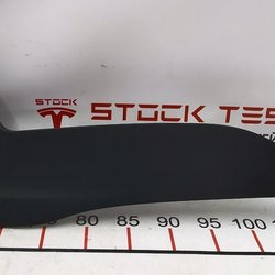 6 Накладка декоративна водія сидіння нижня права Tesla model X, model S REST 1083453-00-A