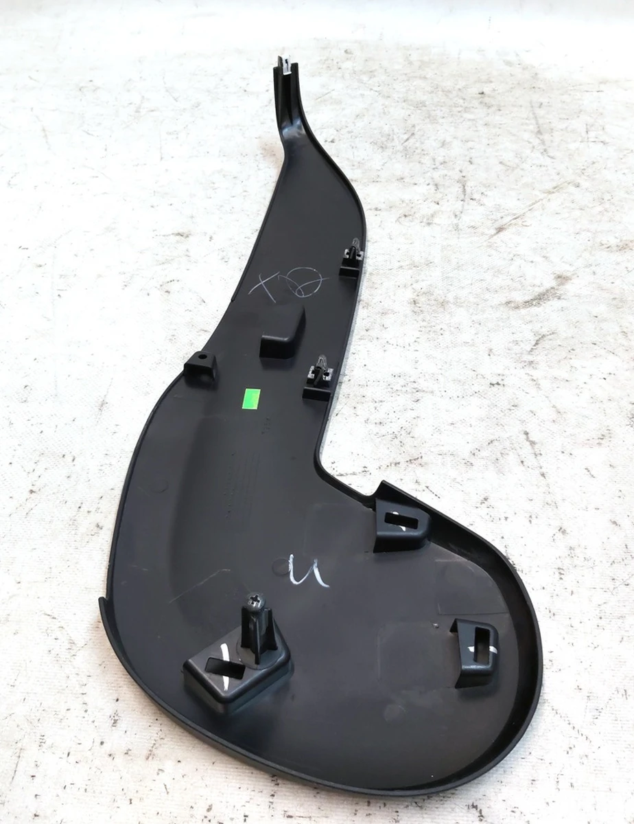 6 Накладка декоративна сидіння водія нижня права з пошкодженням Tesla model S REST, model X 1083453-00-A