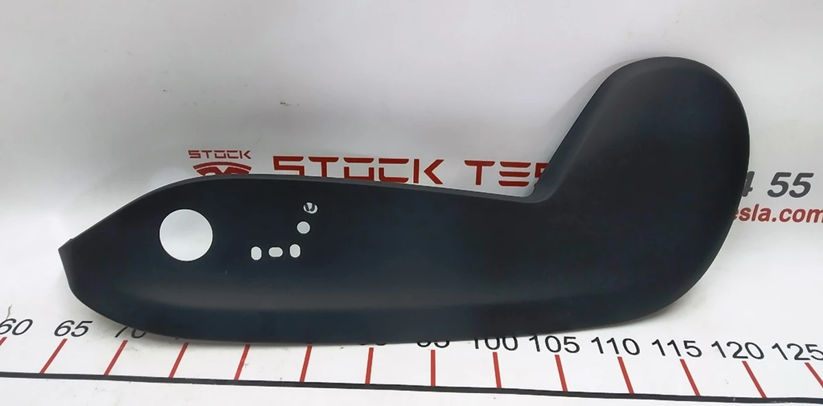 4 Накладка декоративна сидіння водія нижня ліва Tesla model X, model S REST 1083454-00-A