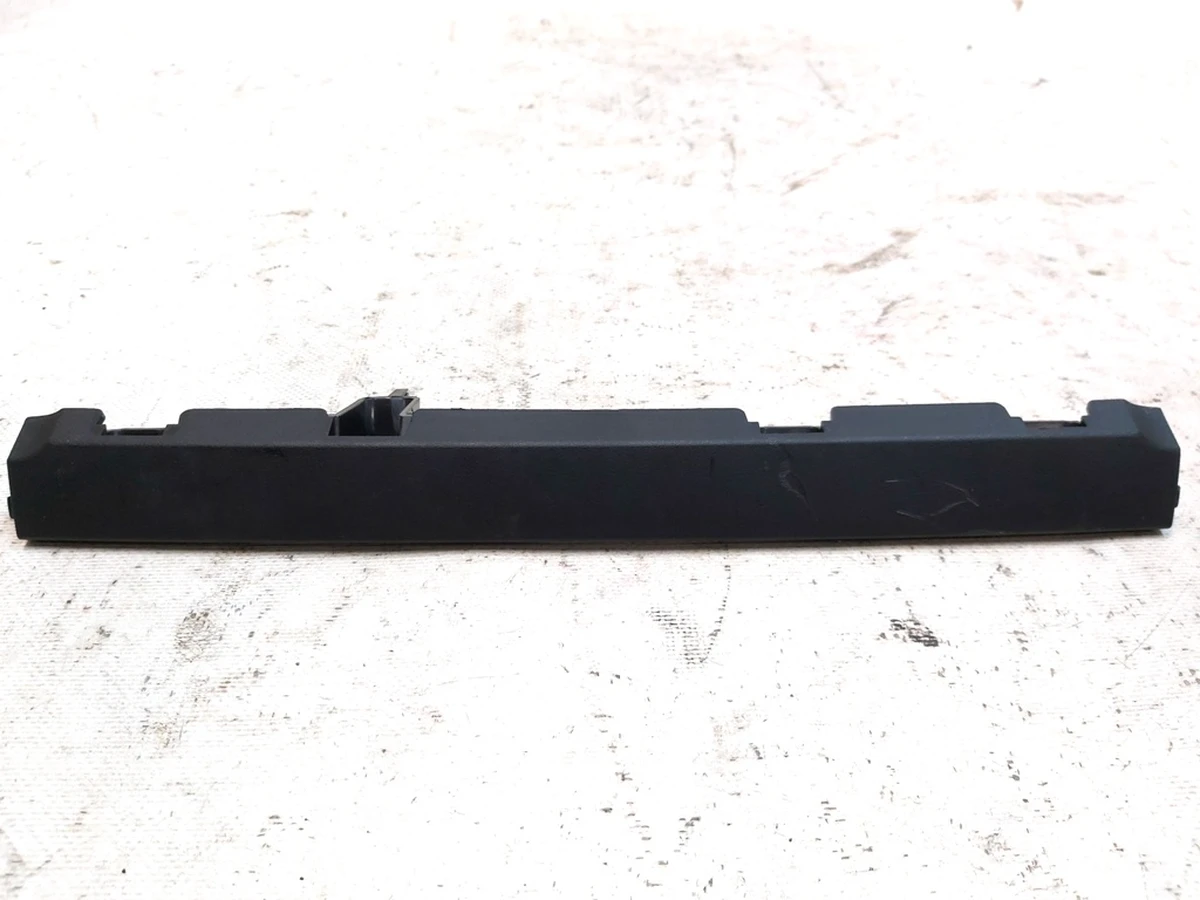 12 1ST ROW SEAT FRONT COVER - WRAPPED with damage Tesla model X, model S REST 1083459-00-A