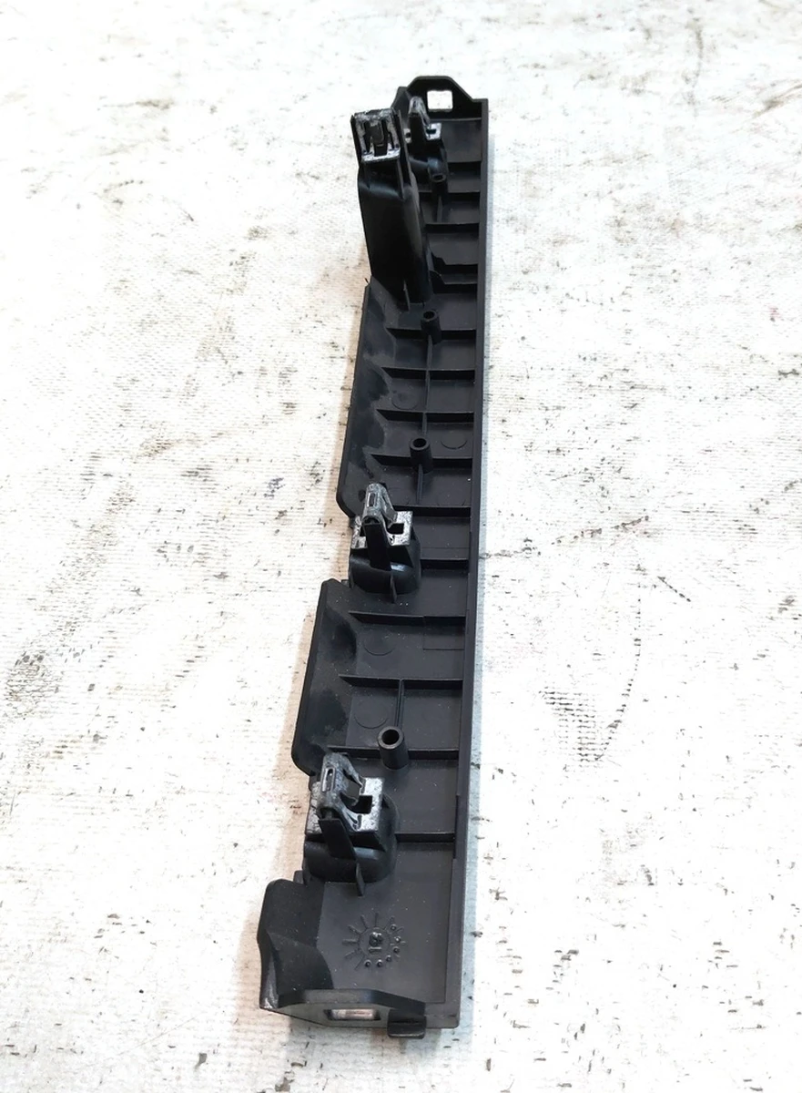 12 1ST ROW SEAT FRONT COVER - WRAPPED with damage Tesla model X, model S REST 1083459-00-A