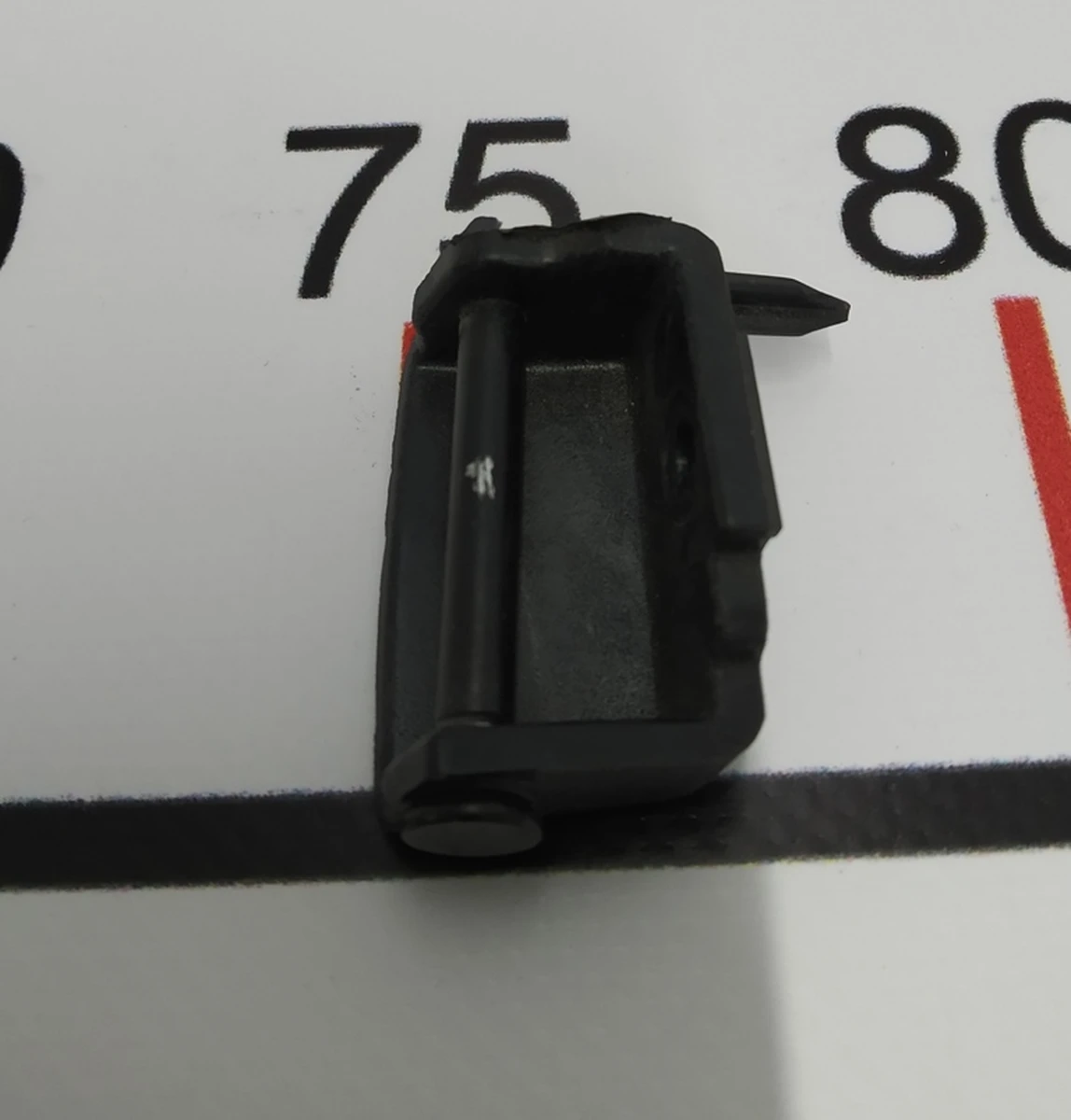 16 Модуль кріпильний стійки З правим Tesla model X 1083675-00-B