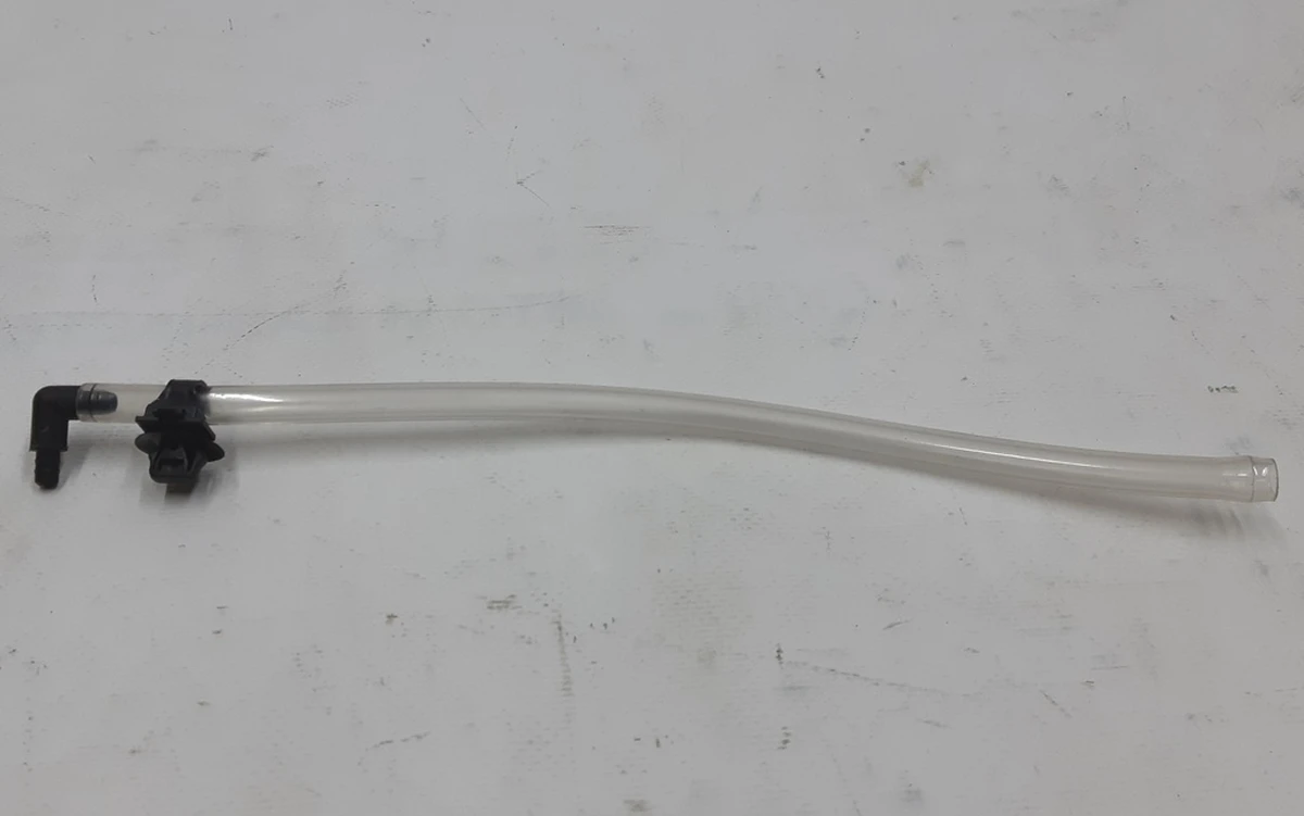 Трубка вентиляційна акумулятора Tesla model S 1083774-00-A