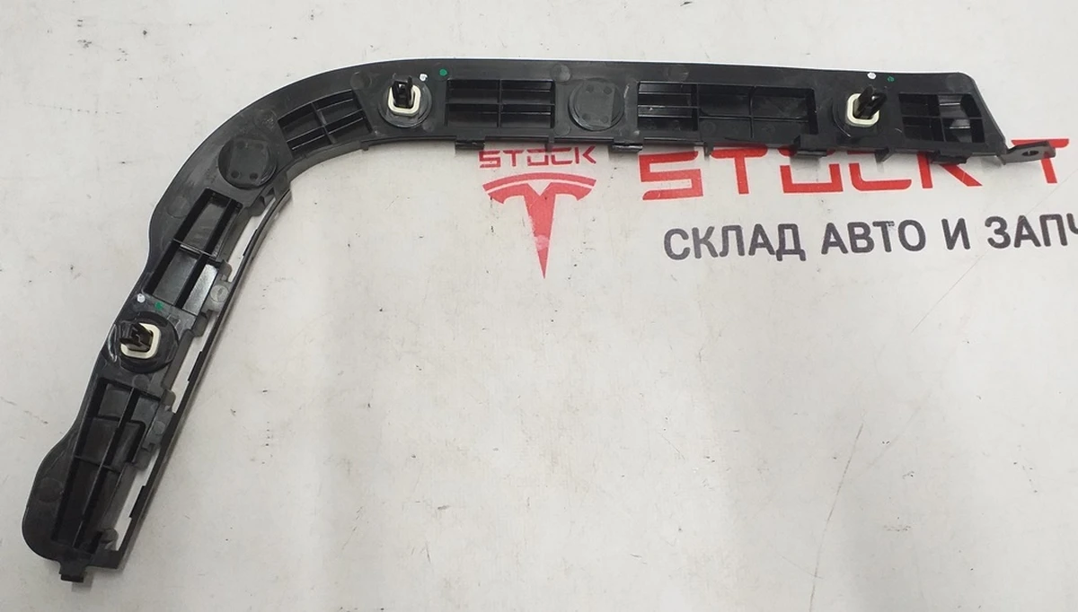 3 Кронштейн кріплення заднього бампера правий NEW Tesla model 3 1083989-00-I