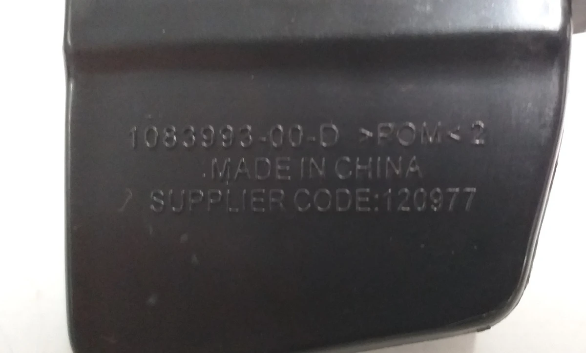 8 MODEL 3, TAIL LAMP BRKT, RH Tesla model 3 1083993-00-D