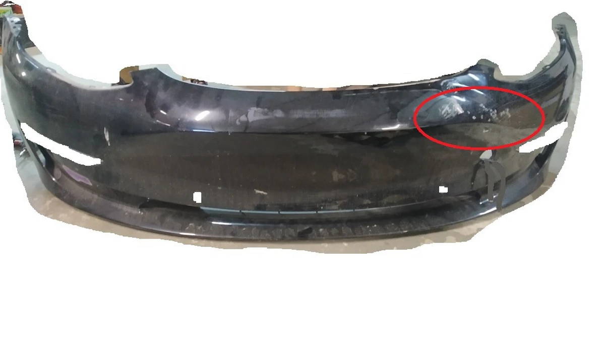 1 Бампер передній SOLID BLACK (PBSB) з кронштейнами парктроніків ( пошкодження) Tesla model 3 1084168-S1-Z.
