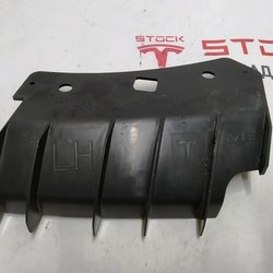 3 Кронштейн кріплення бампера переднього верхній лівий Tesla Model 3 1084169-00-B