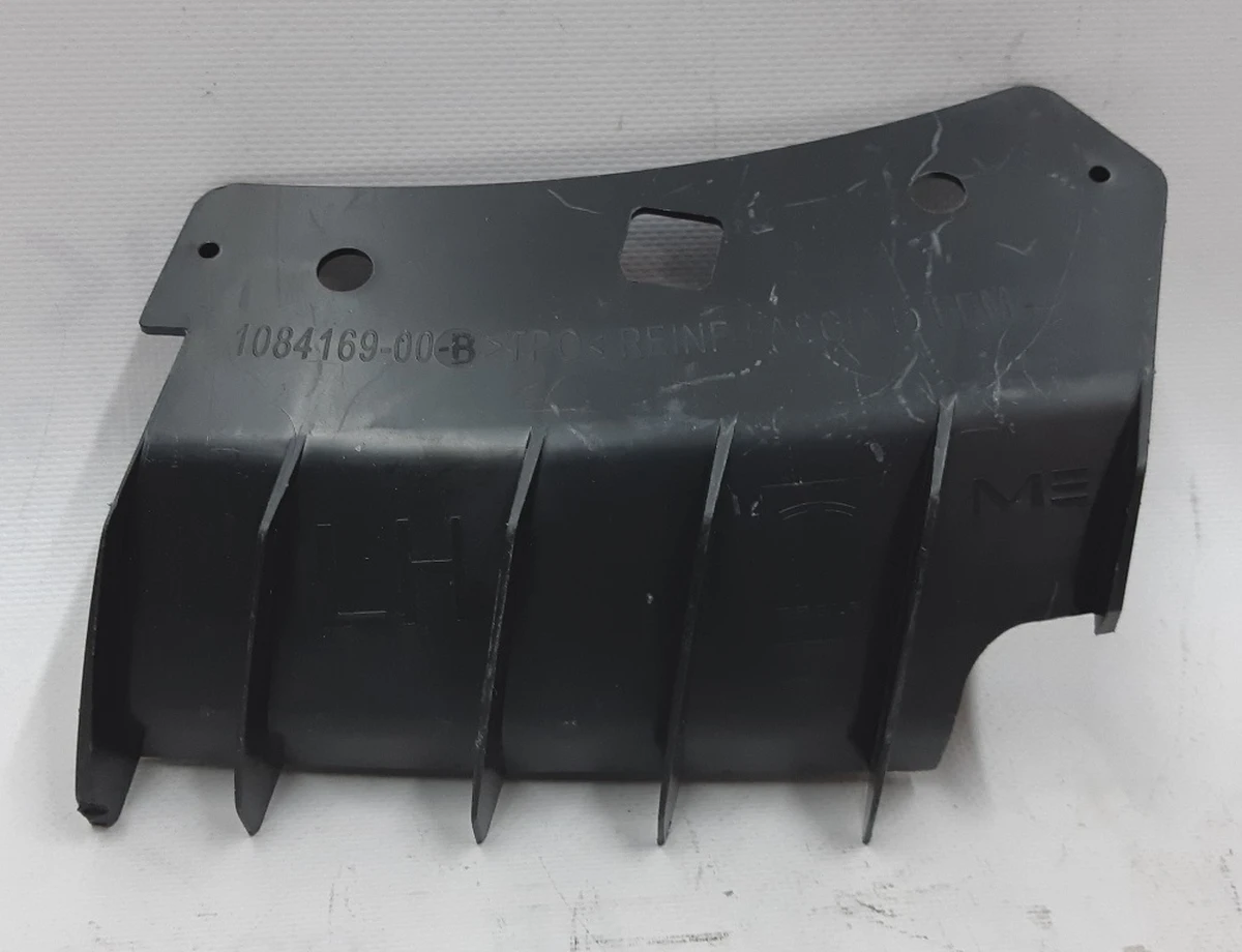 3 Кронштейн кріплення переднього бампера верхній лівий NEW Tesla model 3 1084169-00-B