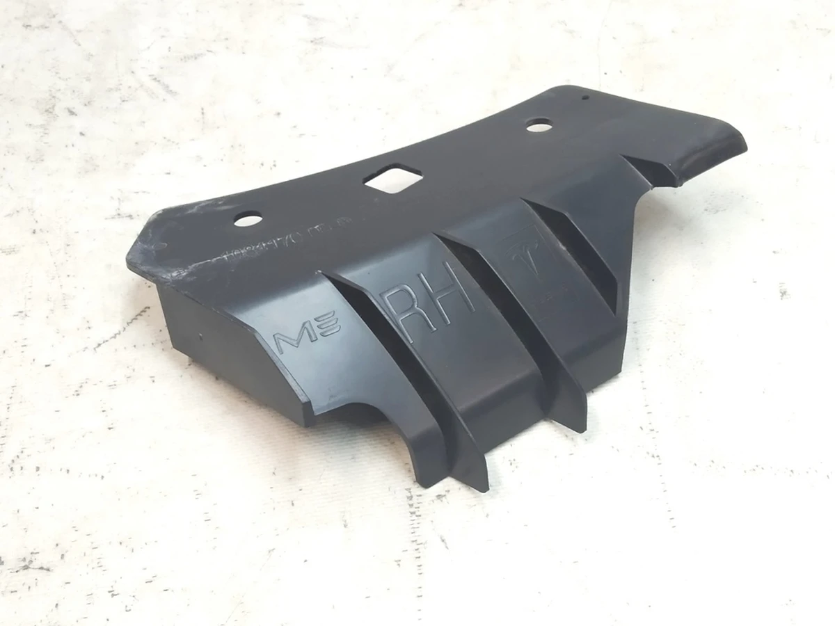 2 REINF - Fascia front center upper to FEM RH, M3 (fixed) Tesla Model 3 1084170-00-B
