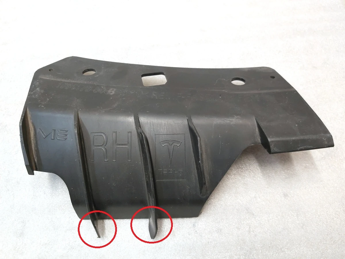 2 Кронштейн кріплення переднього бампера верхній правий з пошкодженням Tesla Model 3 1084170-00-B