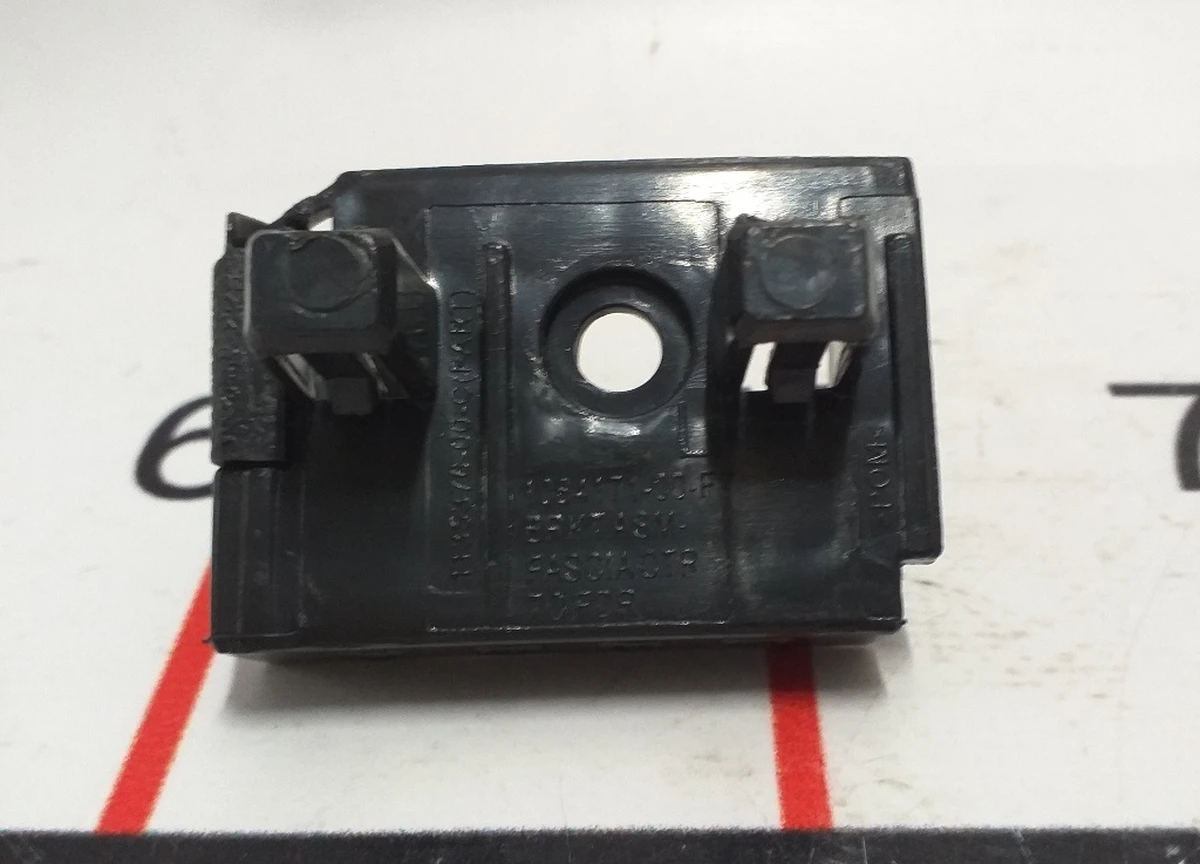9 Кронштейн крила переднього правого NEW Tesla model 3 1084172-00-F