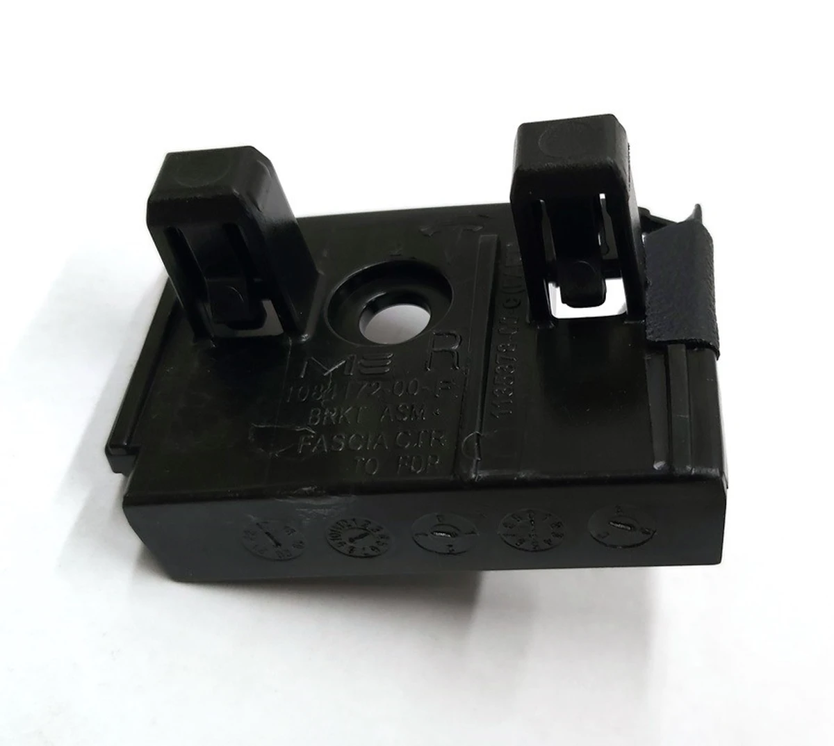 9 Кронштейн крила переднього правого NEW Tesla model 3 1084172-00-F