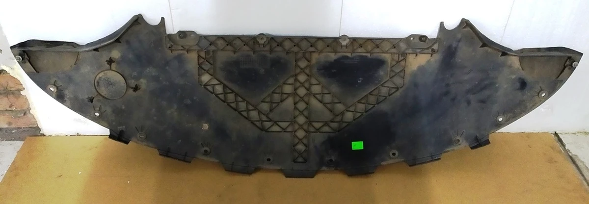 1 Накладка бампера переднего нижняя (губа) Tesla model 3 1084174-00-D