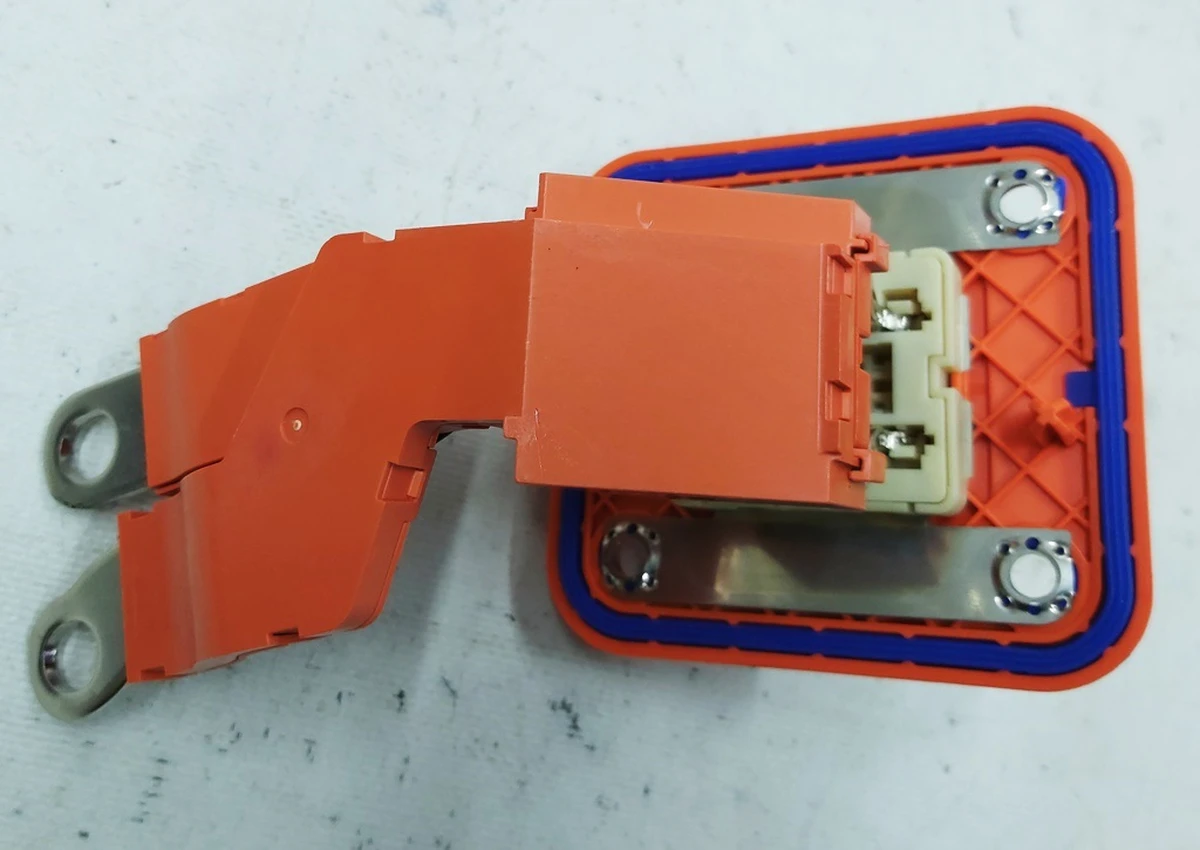 Роз'єм високовольтний одна фаза порту зарядки та основної батареї Tesla model 3 1084645-00-I