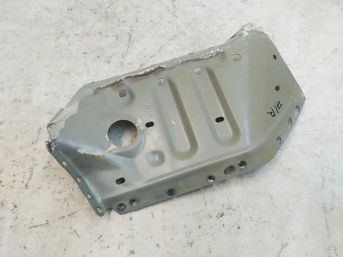 34 Панель примыкания стакана к пластине усиления лонжерона (кузов внутренние панели) Tesla model 3,  model Y 1084686-S0-D