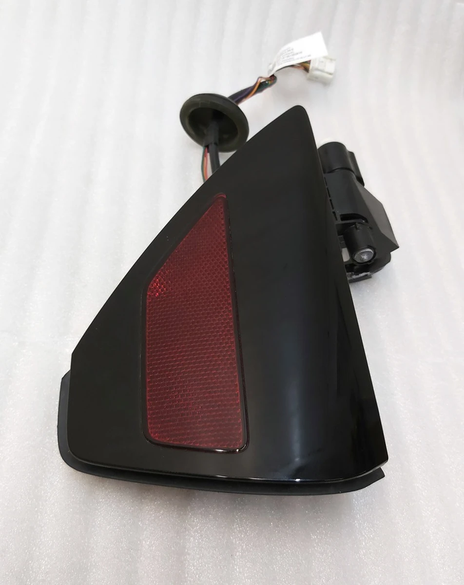 3 Люк порта зарядки с электроприводом Tesla model 3 1084854-00-J