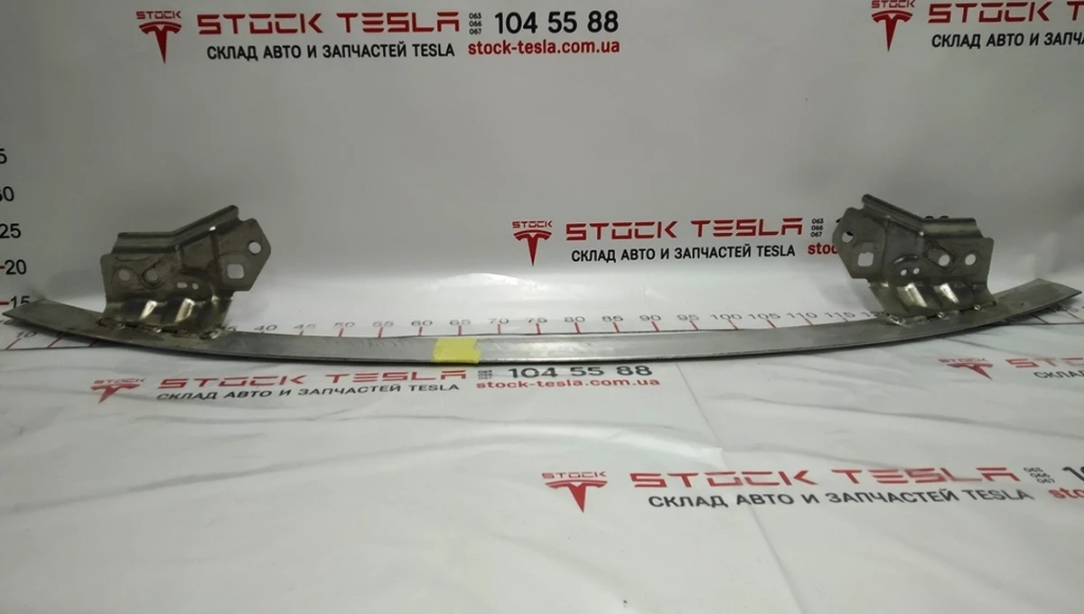 3 Гребень переднего бампера металл сабля Tesla model 3 1084894-00-B
