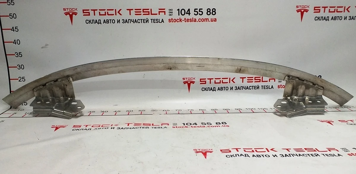 3 Гребінець переднього бампера метал шабля Tesla model 3 1084894-00-B