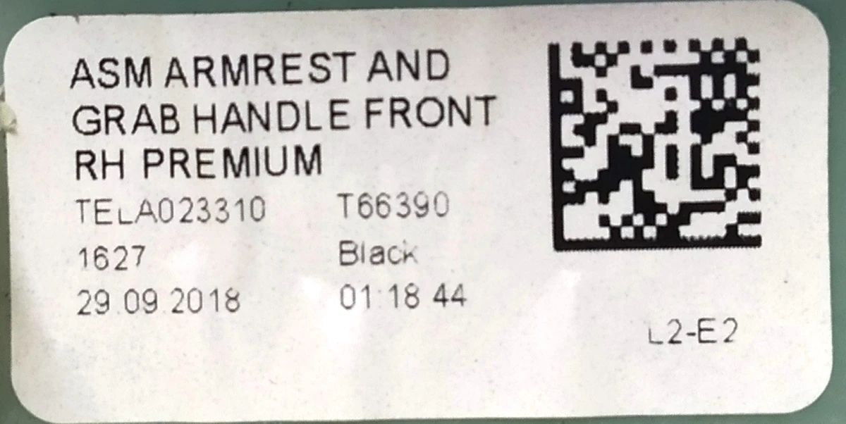 14 Подлокотник карты двери передней правой PREMIUM BLACK (с повреждениями) Tesla model 3 1090411-01-H