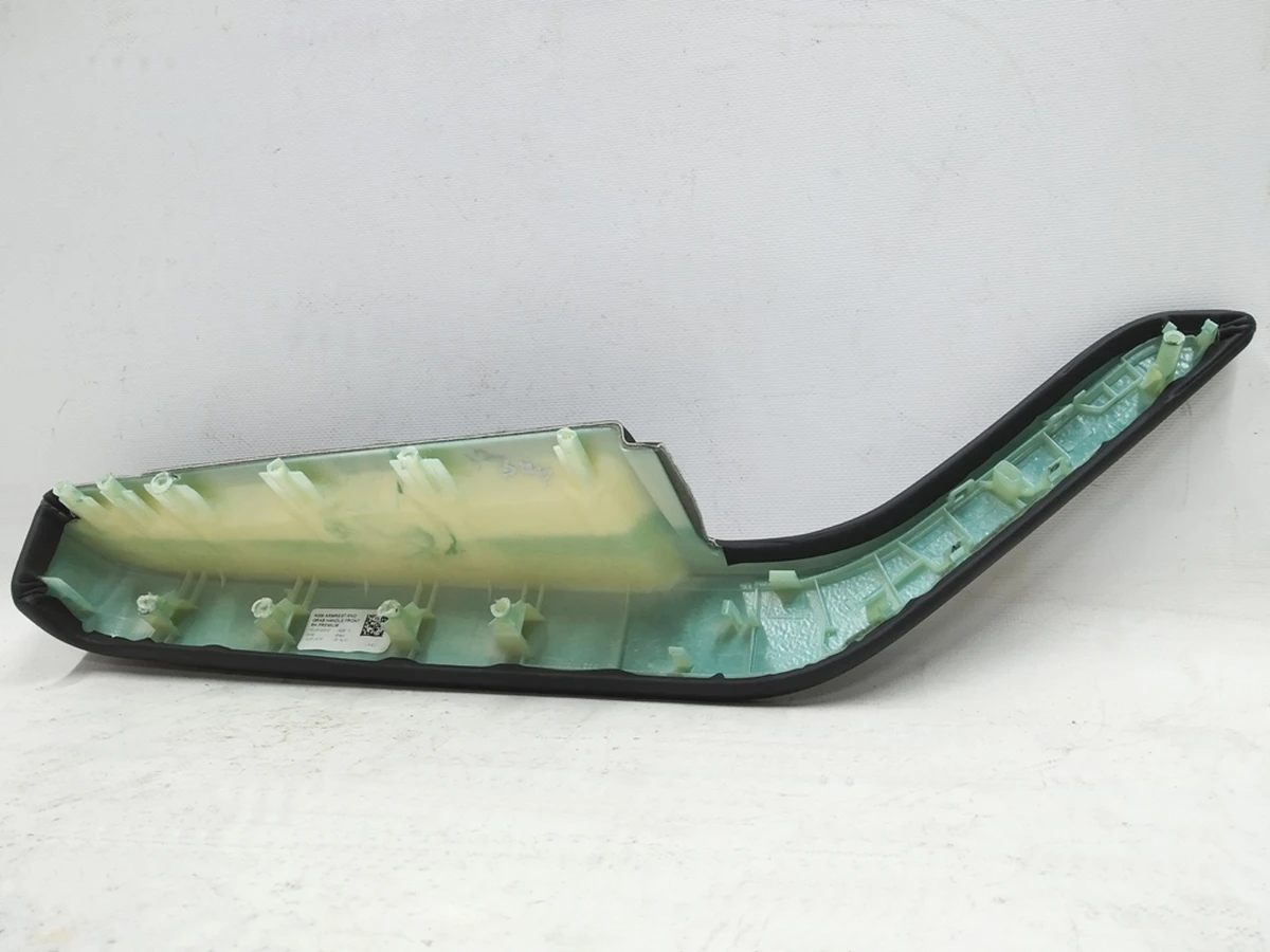 14 Підлокітник карти дверей передньої правої PREMIUM BLACK Tesla model 3 1090411-01-H