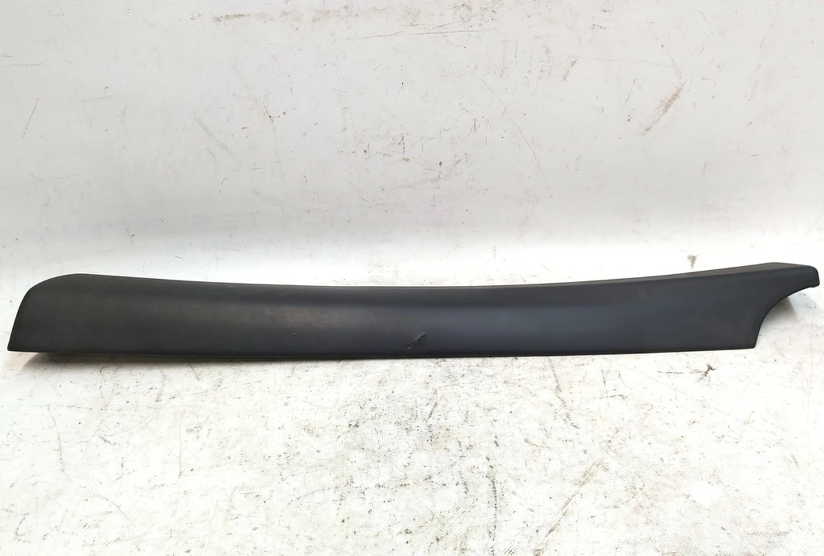 Накладка внутренняя верхняя карты двери передней правой PREM BLACK с повреждением Tesla model 3 1090411