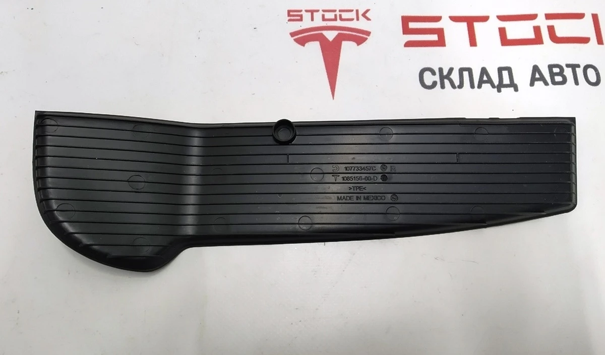 17 Коврик кармана двери передней правой PREMIUM Tesla model 3 1085156-00-C