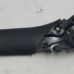 1 Ручка відкриття дверей внутрішня задня ліва (дрібні подряпини) Tesla model 3 1090413-01-L