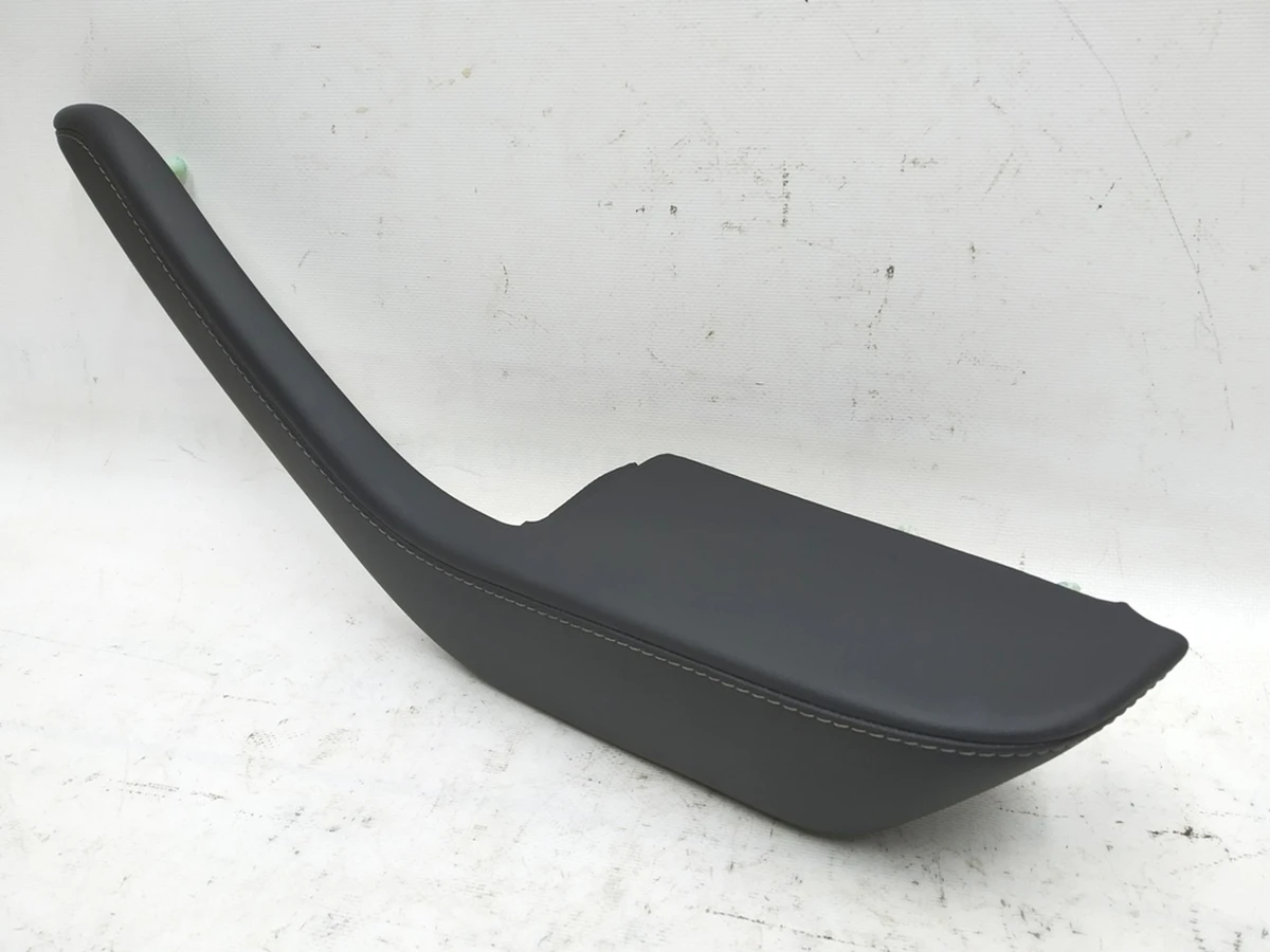 14 Підлокітник карти дверей задньої правої PREMIUM BLACK Tesla model 3 1085212-00-D