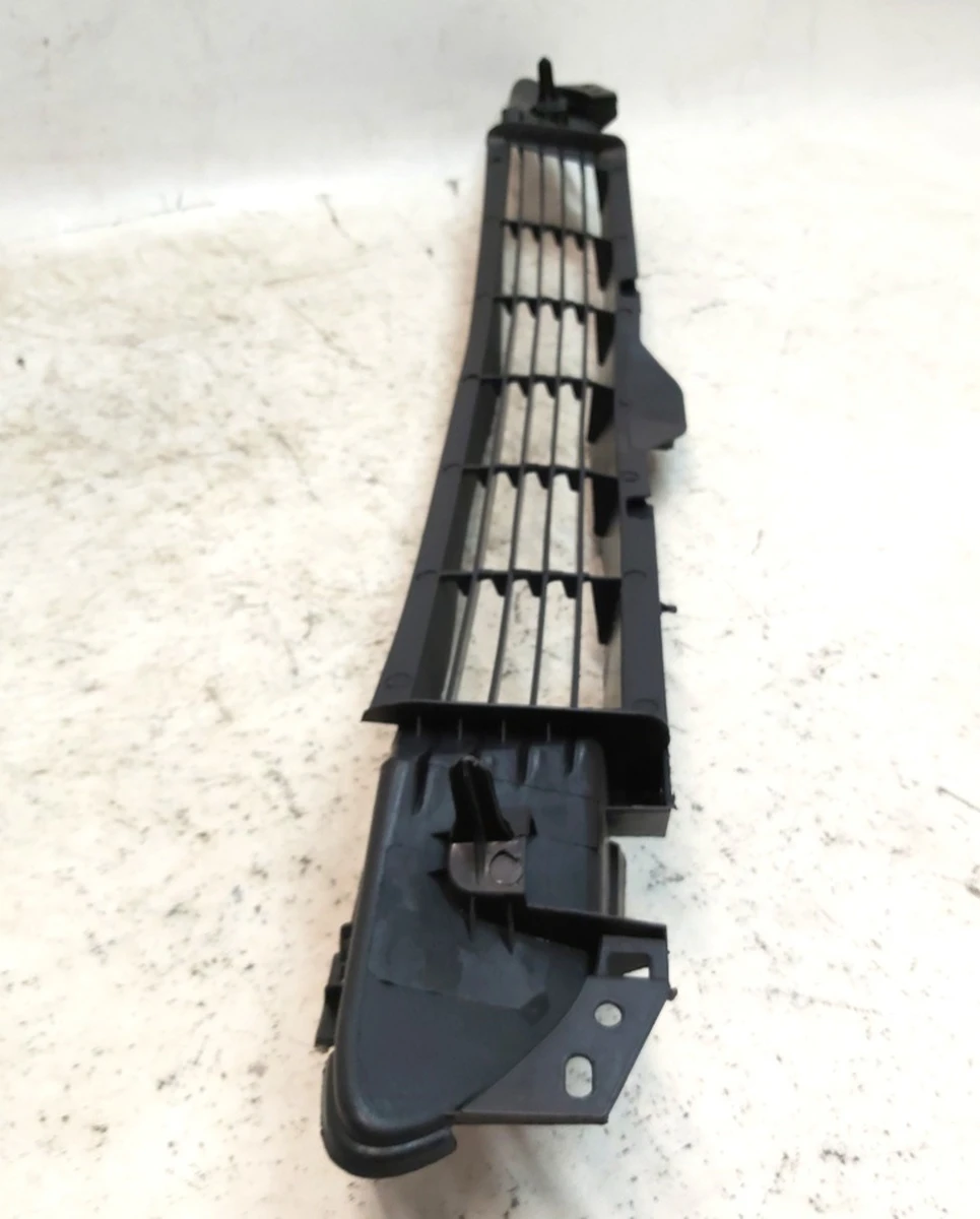 3 Решетка декоративная передняя (гриль) Tesla model 3 1085927-00-C