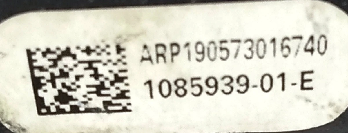 3 Замок ременя безпеки 2-го ряду сидінь лівий Tesla model 3 1085939-01-E