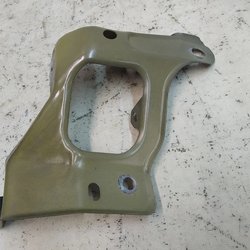 19 Кронштейн лонжерона лівого крила Tesla model 3 1086017-S0-A