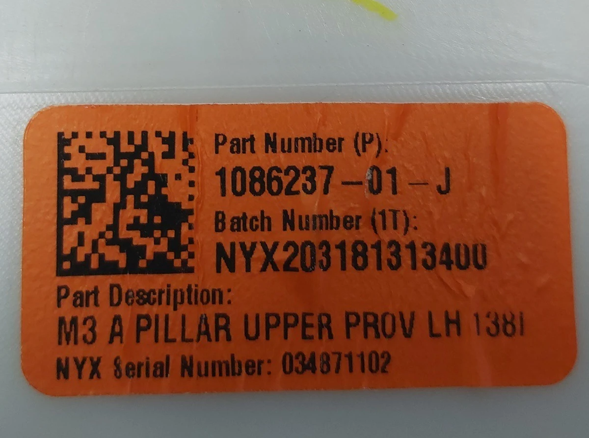 1 Накладка стойки А верхняя правая PROV Tesla model 3 1086241-01-J