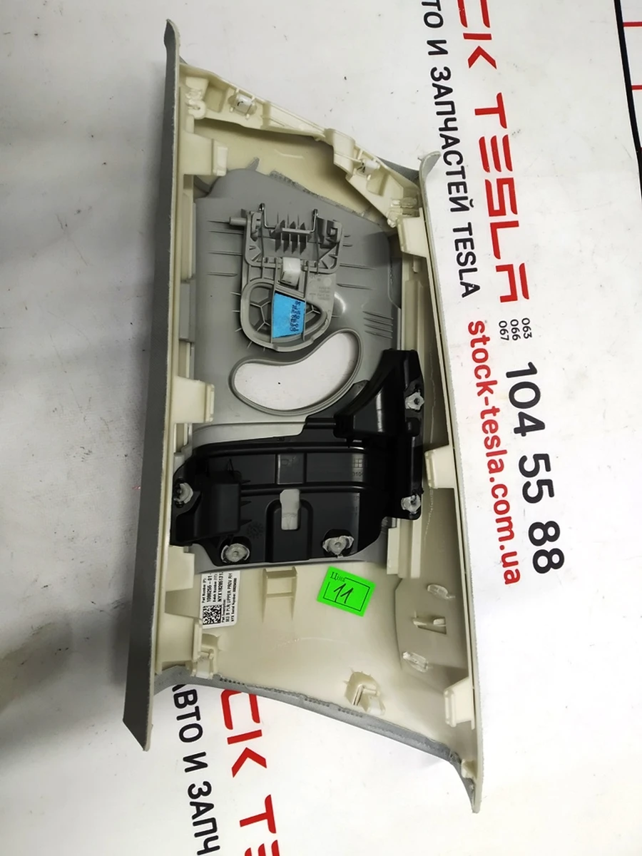3 Накладка стойки B верхняя правая PREMIUM Tesla Model 3 1086255-01-J