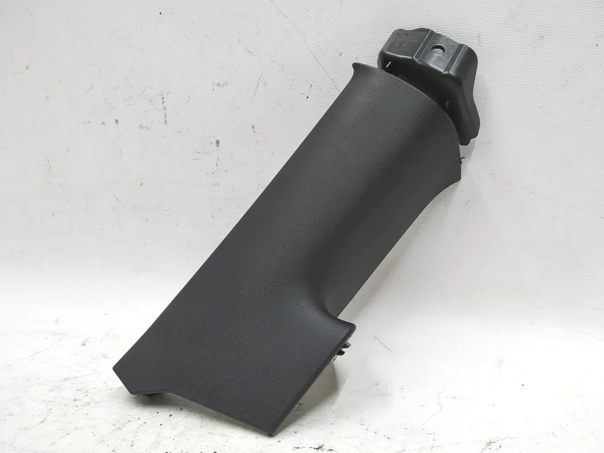 7 Накладка стойки С верхняя правая с повреждением Tesla model 3 1086277-00-H