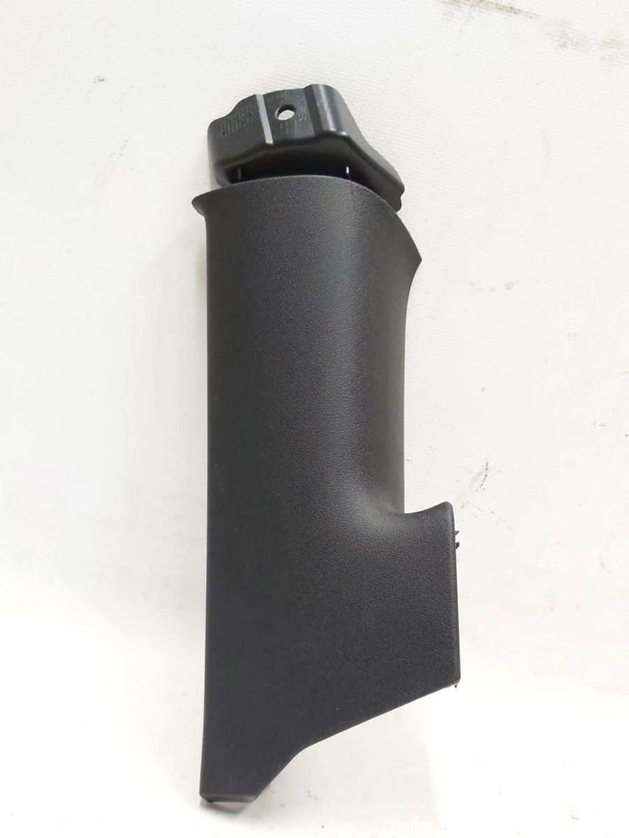 7 Накладка стійки З верхня права Tesla model 3 1086277-00-H