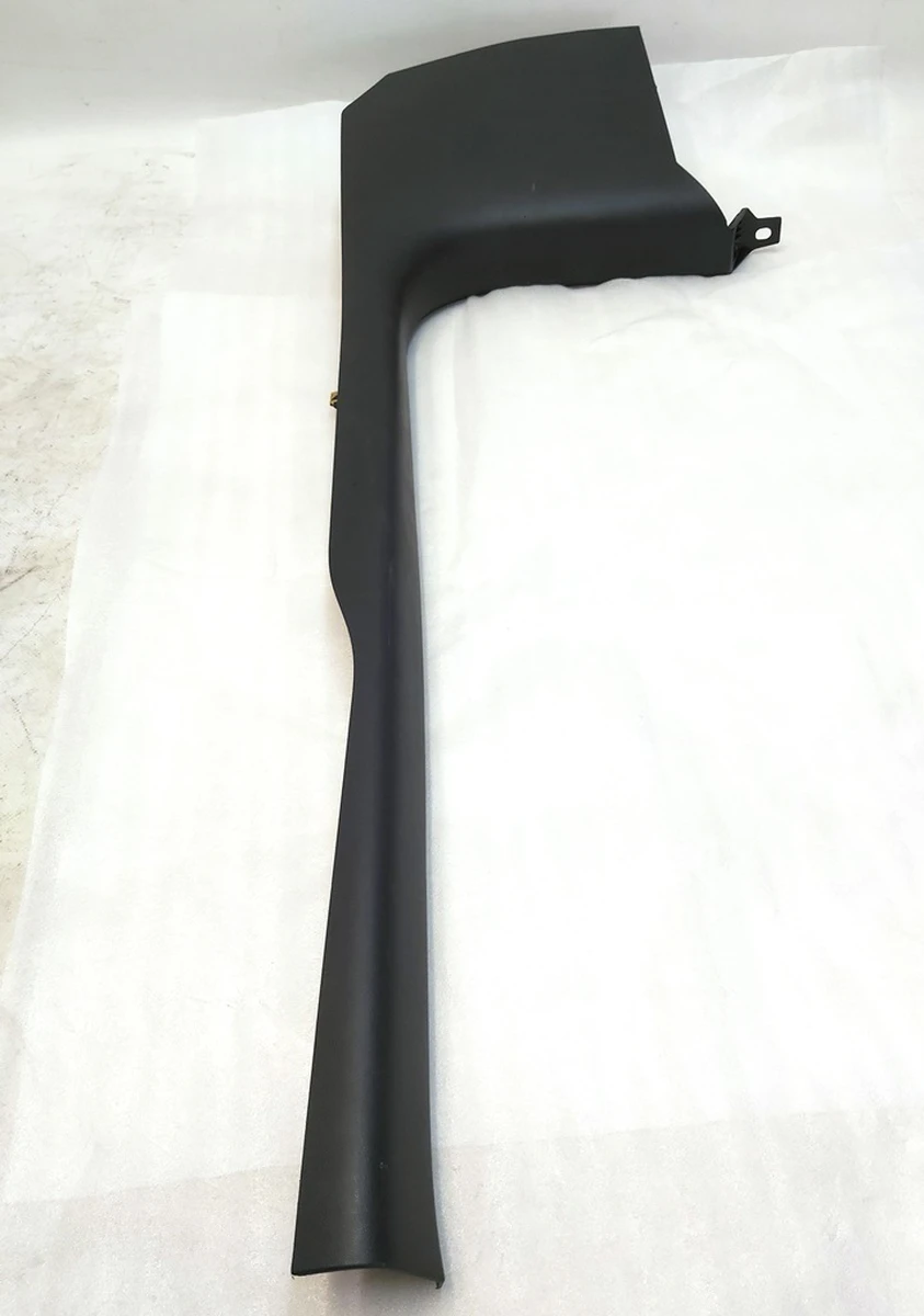 9 Облицювання порогу переднього правого Tesla model 3 1086293-00-H