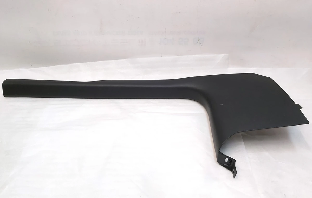 9 Облицювання порогу переднього правого Tesla model 3 1086293-00-H