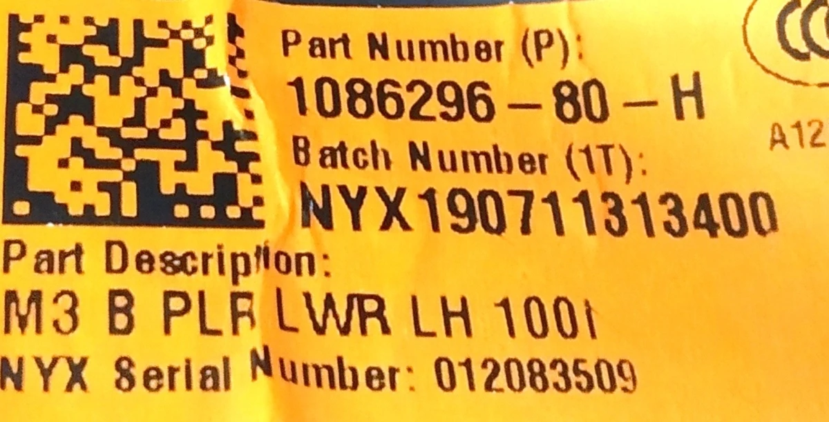 2 Накладка стойки В нижняя левая Tesla model 3 1086296-00-I