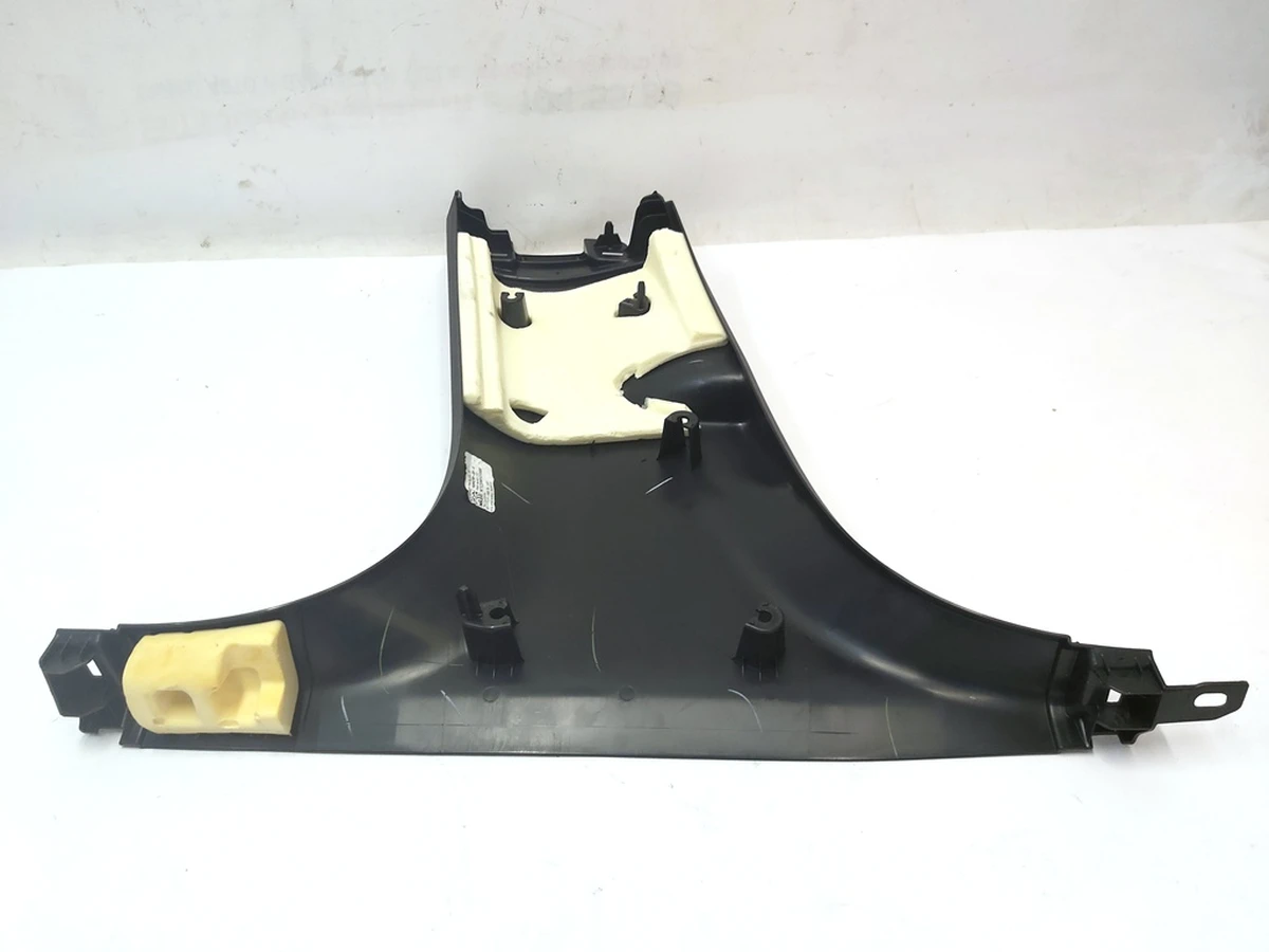 2 Накладка стойки В нижняя правая Tesla Model 3 1086299-00-J
