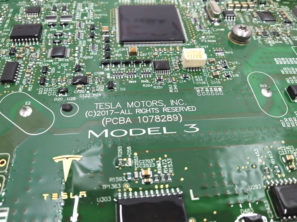 1 Rear MOSFET motor inverter (PCBA 1708289) Tesla model 3 1079924-15-H