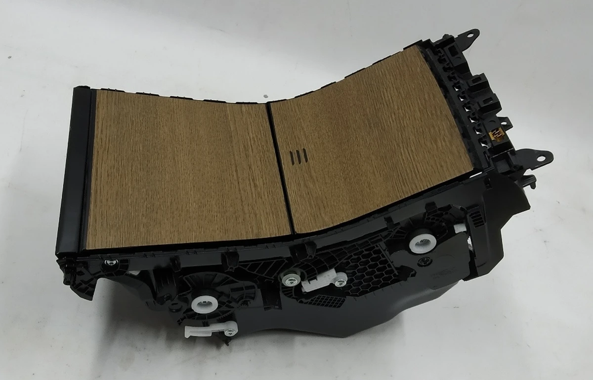 21 Речова скринька центральної консолі WOOD (дерево) у зборі Tesla model 3 1087920-00-H