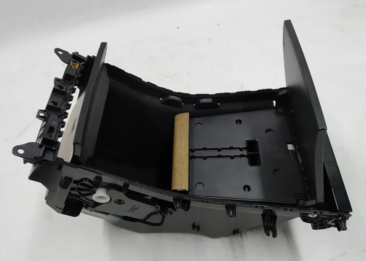 21 Речова скринька центральної консолі WOOD (дерево) у зборі Tesla model 3 1087920-00-H