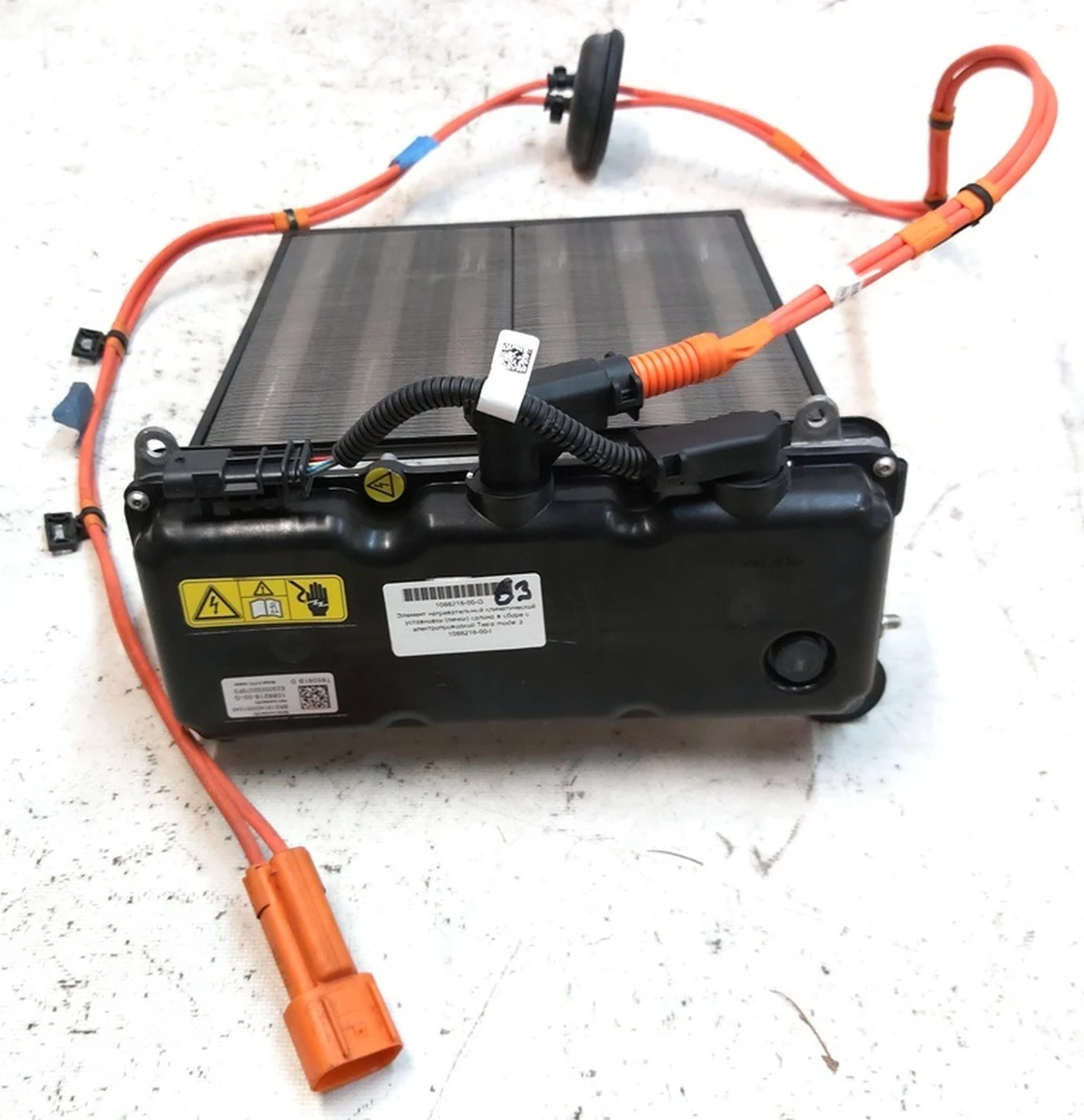 1 Элемент нагревательный климатической уставновки (печки) салона в сборе с электропроводкой Tesla model 3 1088218-00-I